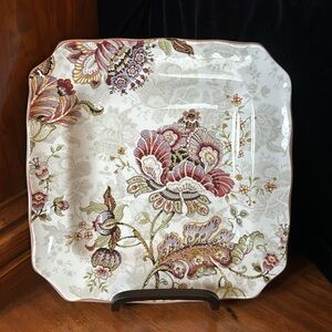 222 FIFTH “Gabrielle Cream” 8.5” Square Salad Plate